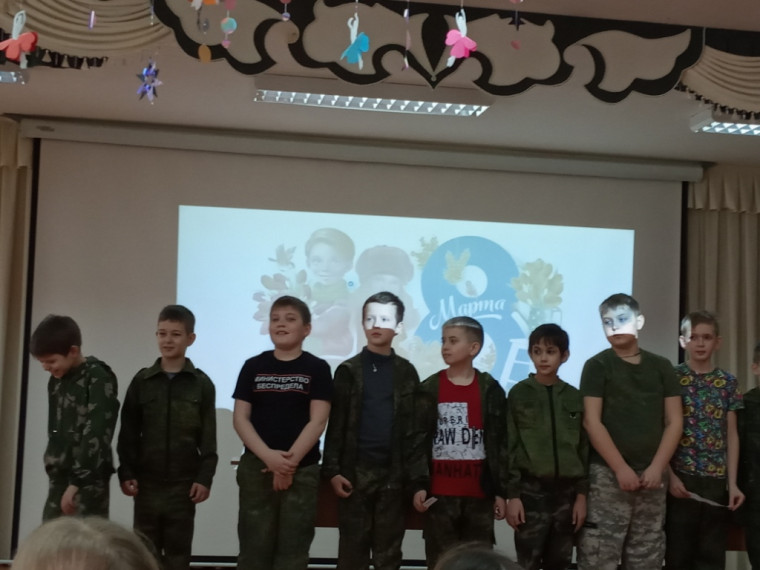 Комплекс мероприятий для юных мастериц и умелиц.